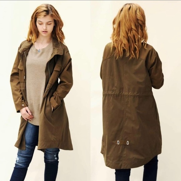 Olive Cargo Jacket! - Picture 5 of 7